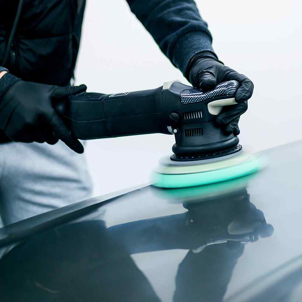 https://fahrzeugpflege-klinaku.de/wp-content/uploads/2021/10/image_03_home_10.jpg