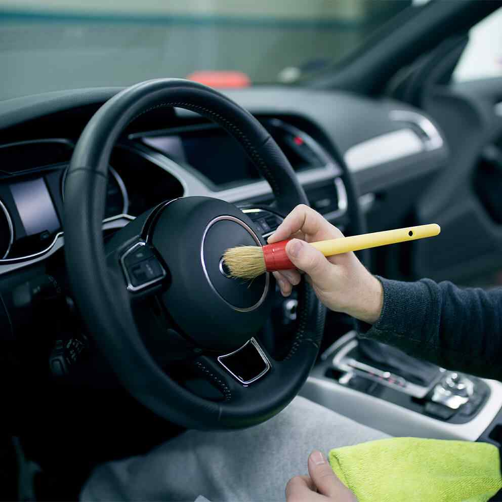 https://fahrzeugpflege-klinaku.de/wp-content/uploads/2021/10/image_06_home_10.jpg